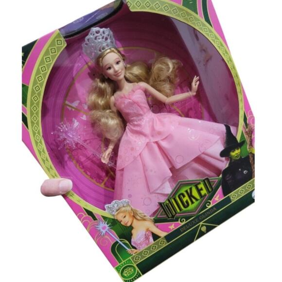 Wicked DELUXE GLINDA AND DELUXE ELPHABA Doll Wicked‎ com URL MISPRINT ERROR NEW - Picture 3 of 8